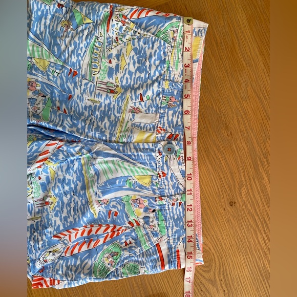 Lilly Pulitzer sailboat print shorts, size 4 - Picture 4 of 5